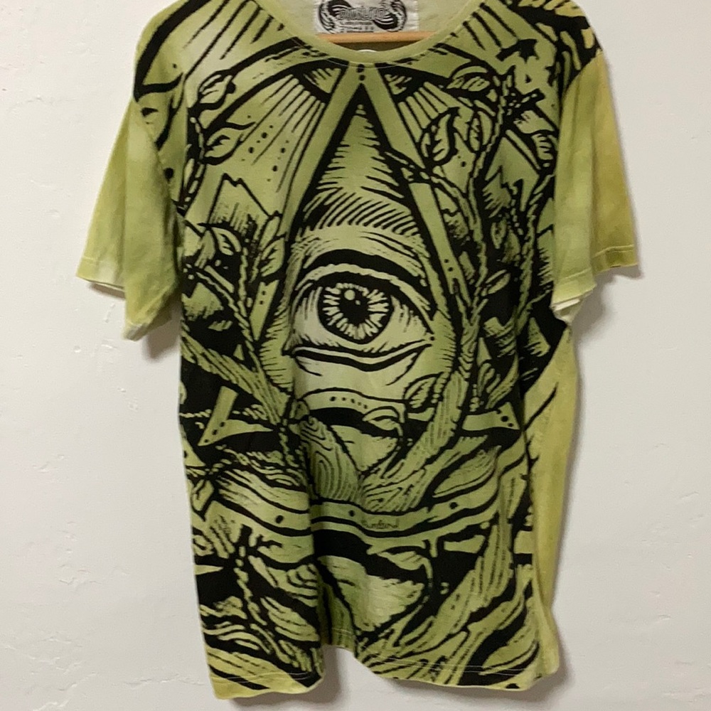 Streetwear download illuminati graphic Tee